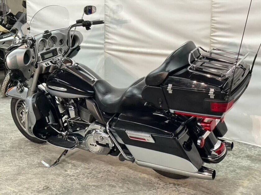 2012 Harley-Davidson FLHTK Ultra Limited - Image 6