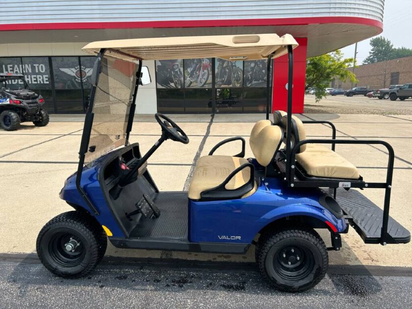 2022 E-Z-Go Valor 4 Gas - Image 5