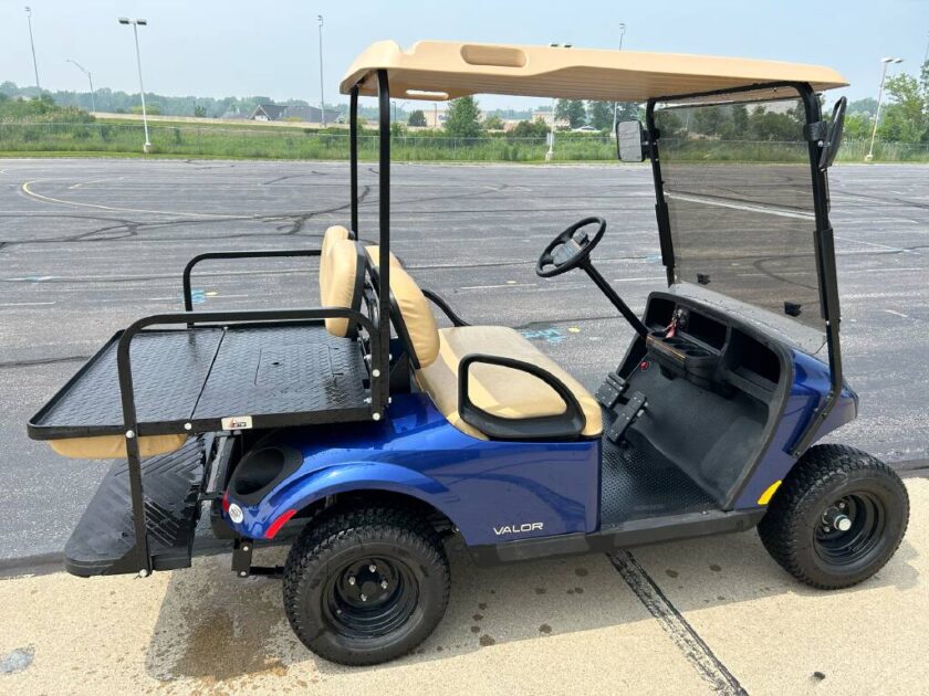 2022 E-Z-Go Valor 4 Gas - Image 2
