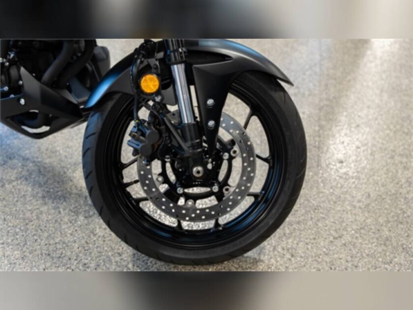 2023 Yamaha MT-03 - Image 4