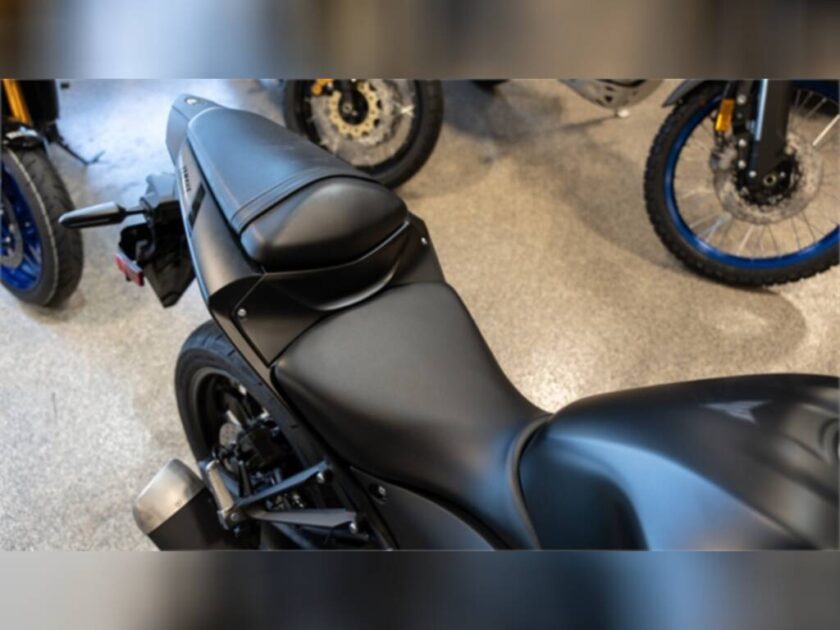 2023 Yamaha MT-03 - Image 11
