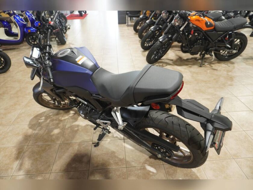 2022 Honda Sport Touring Motorcycle CB300R ABS For Sale - Image 4