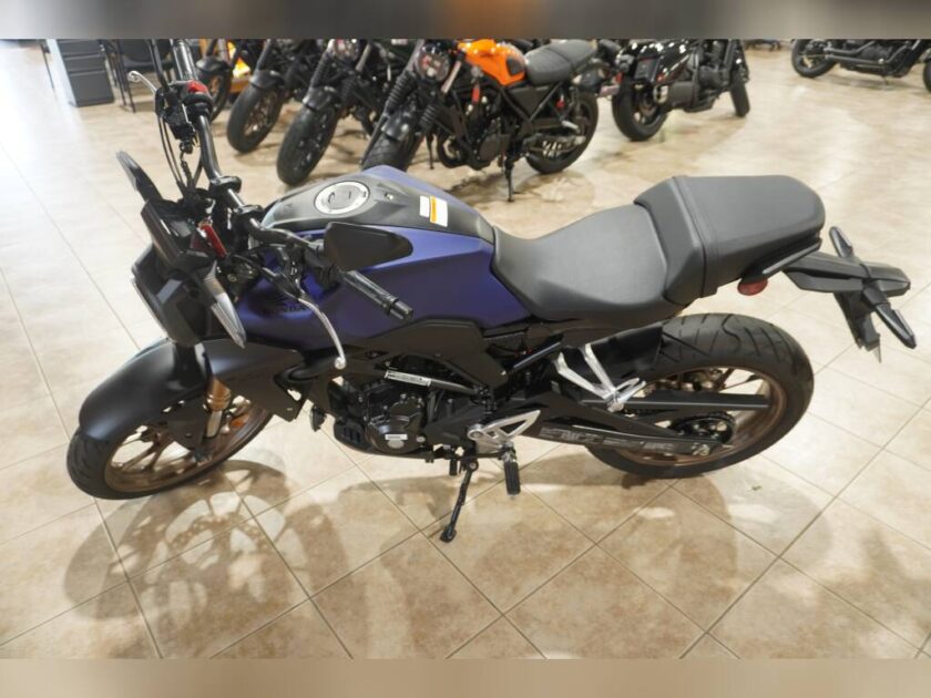2022 Honda Sport Touring Motorcycle CB300R ABS For Sale - Image 2