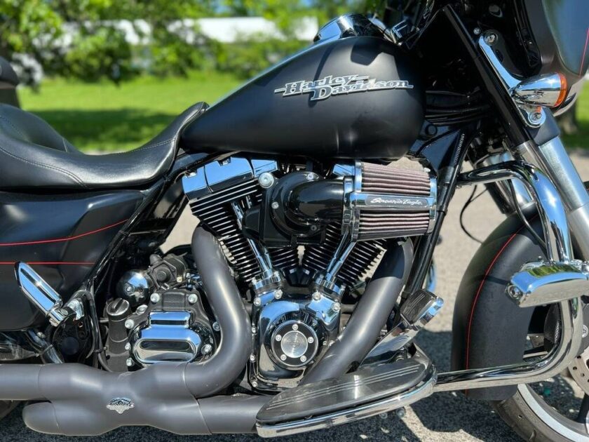 2014 Harley-Davidson Touring Street Glide Special - Image 9