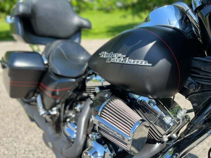 2014 Harley-Davidson Touring Street Glide Special - Image 11