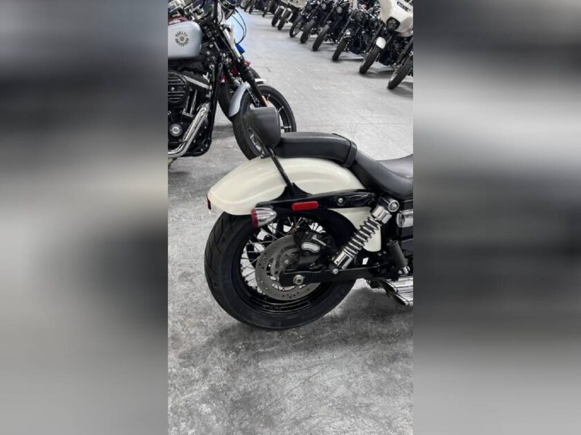2014 Harley-Davidson® FXDWG - Dyna® Wide Glide® - Image 9