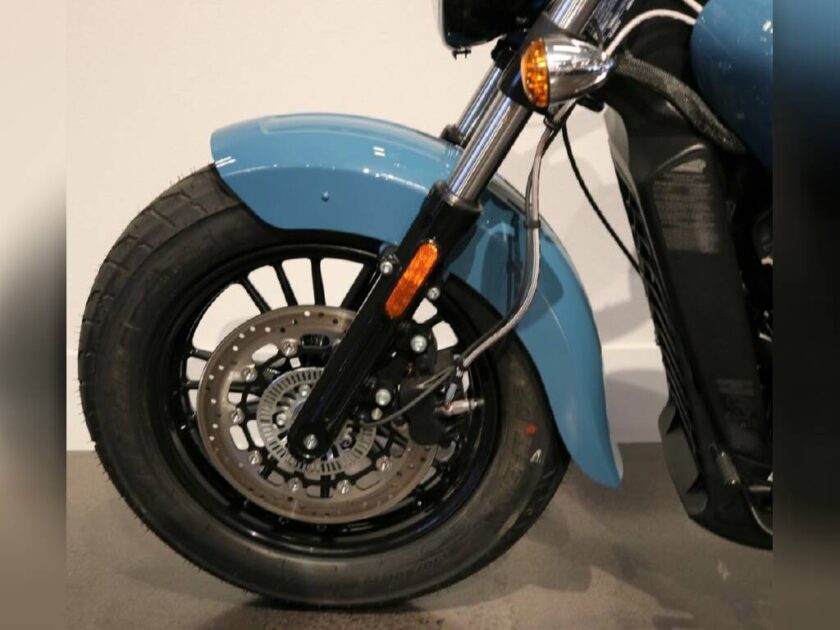 2022 Indian Scout® Sixty ABS Storm Blue - Image 5