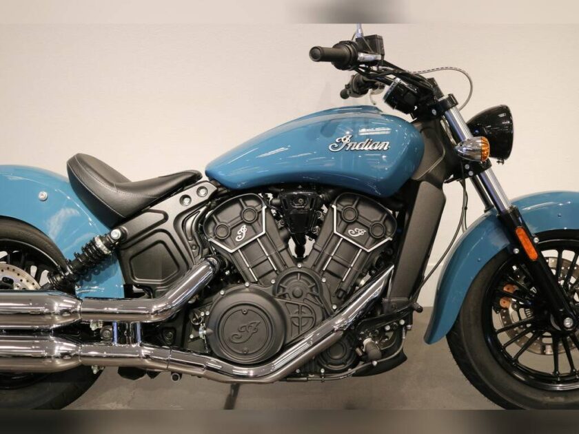 2022 Indian Scout® Sixty ABS Storm Blue - Image 11