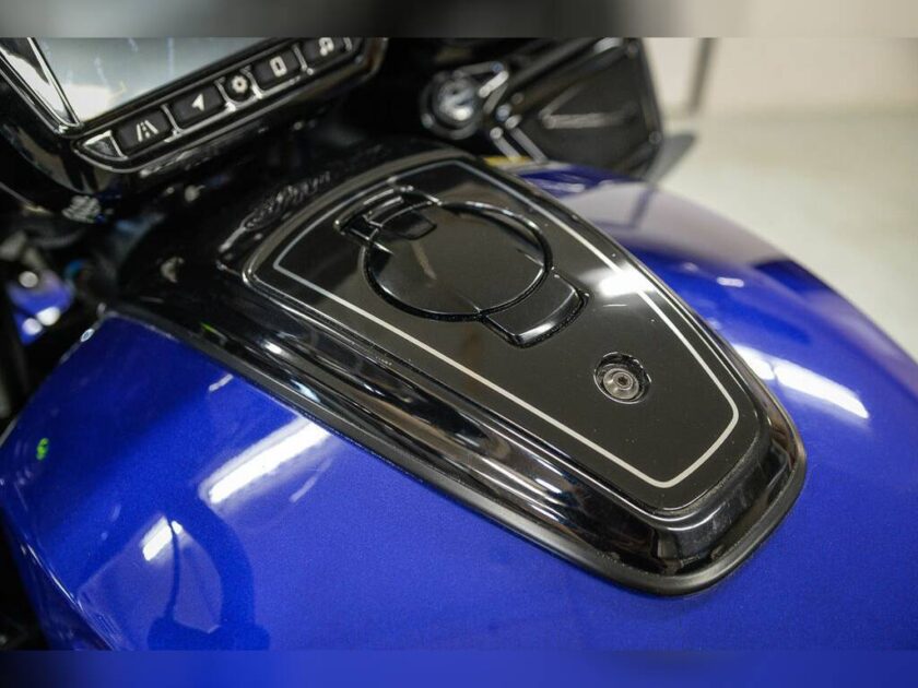 2022 Indian Motorcycle® Pursuit Dark Horse with Premium Package Spirit Blue Met - Image 14