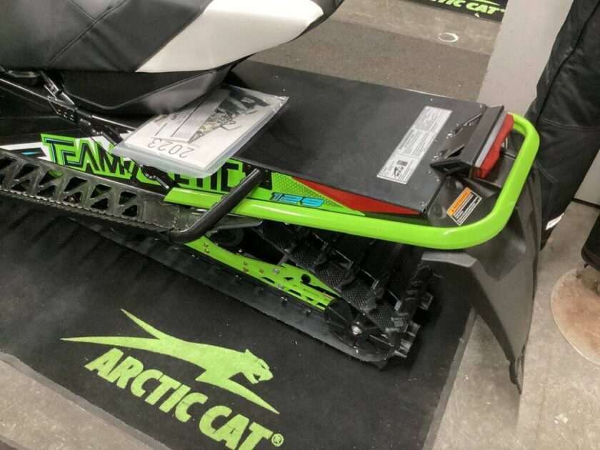 2023 Arctic Cat® Snowmobile ZR 6000 R-XC Manual For Sale - Image 6