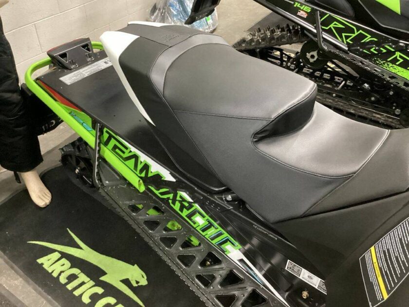 2023 Arctic Cat® Snowmobile ZR 6000 R-XC Manual For Sale - Image 7