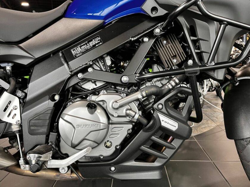 2020 Suzuki Dual Sport Motorcycle V-Strom 650XT Adventure - Image 6