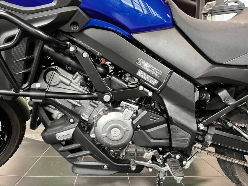 2020 Suzuki Dual Sport Motorcycle V-Strom 650XT Adventure - Image 3