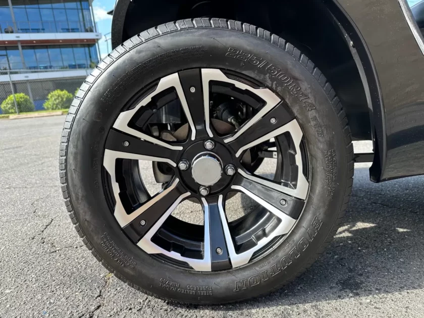 2022 Evolution D3 - Image 2