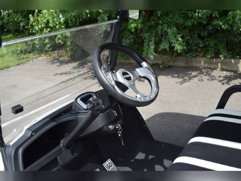 2022 Icon Electric Vehicles i40 Electric - Image 3